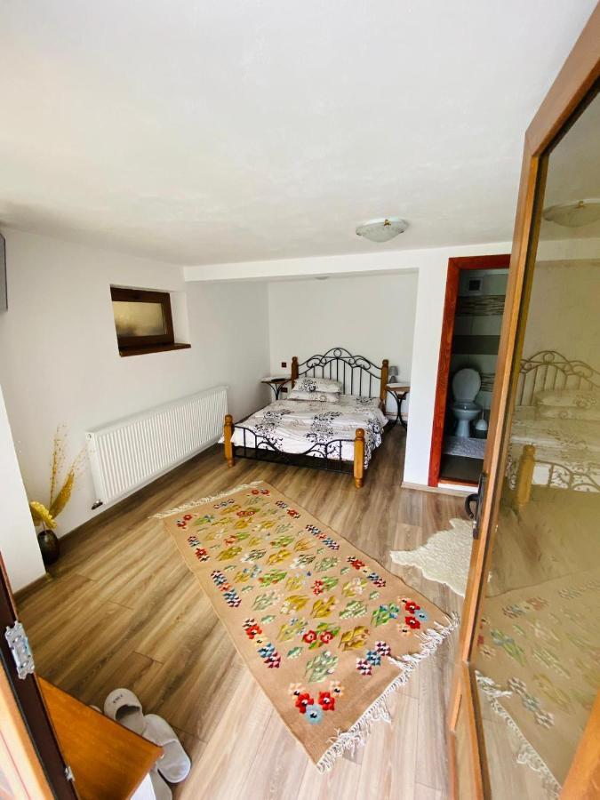 Casa De Vacanta Motata Novaci-Străini Exteriér fotografie