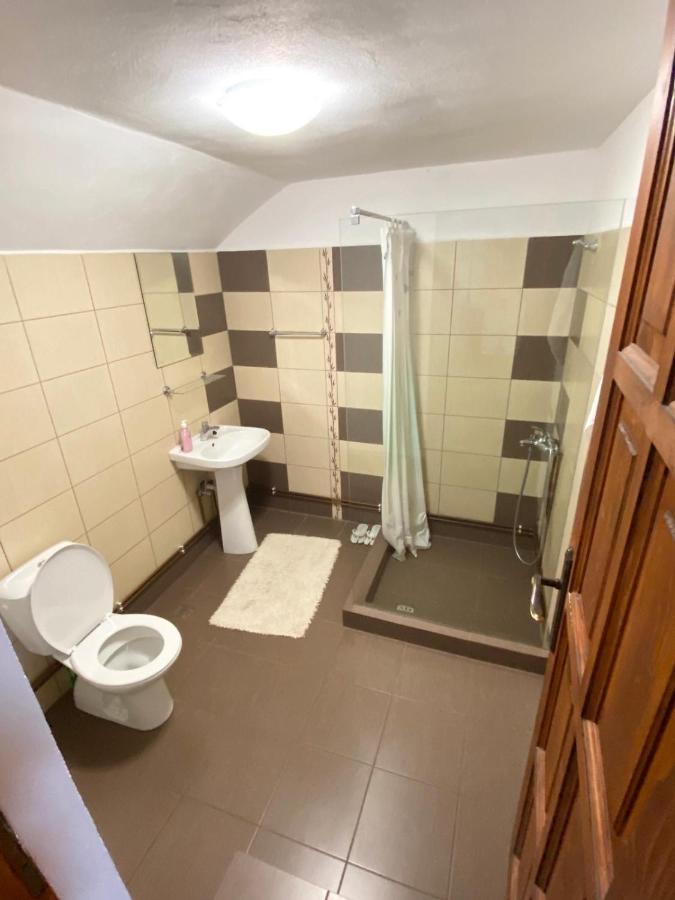 Casa De Vacanta Motata Novaci-Străini Exteriér fotografie