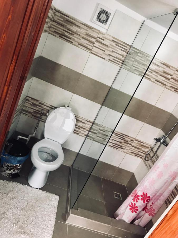 Casa De Vacanta Motata Novaci-Străini Exteriér fotografie